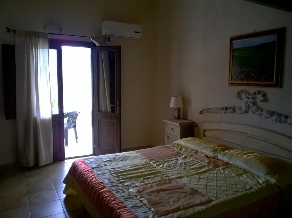 Hotel Valle Del Cedrino Galtelli Bagian luar foto