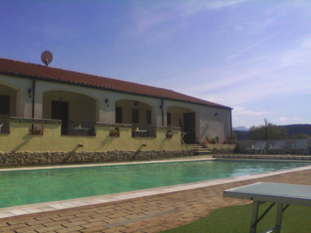 Hotel Valle Del Cedrino Galtelli Bagian luar foto