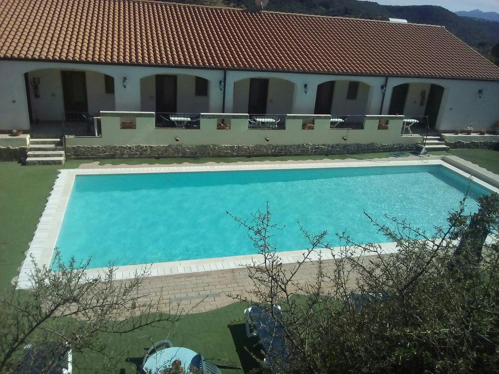 Hotel Valle Del Cedrino Galtelli Bagian luar foto